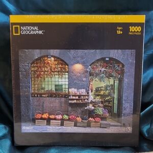 National Geographic Vibrant Market Scene Puzzle